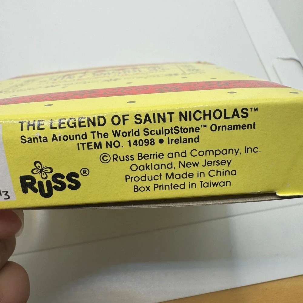 Russ Berrie Ireland Santa‎ Around the World Ornament - Ireland Christmas Holiday